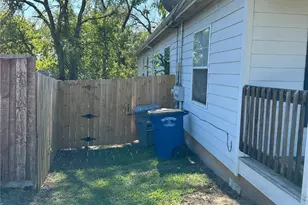 5529 Mesa Cir, Dallas, TX 75235 - Photo 19