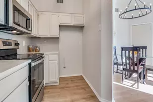 608 Lemons St, Cedar Hill, TX 75104 - Photo 13