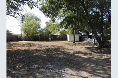 1513 Skyline Drive, River Oaks, TX 76114 - Photo 29