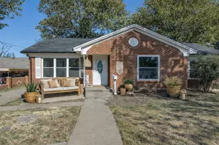 206 E Belknap St, Ennis, TX 75119 - Photo 1