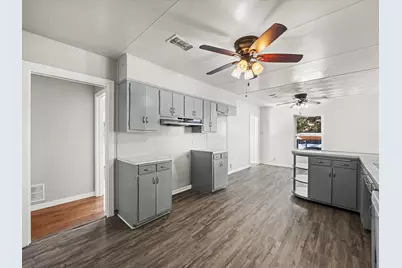 206 E Belknap Street, Ennis, TX 75119 - Photo 7