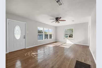 206 E Belknap Street, Ennis, TX 75119 - Photo 5