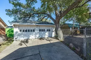 206 E Belknap St, Ennis, TX 75119 - Photo 25