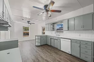 206 E Belknap St, Ennis, TX 75119 - Photo 9