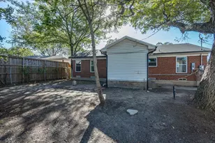 206 E Belknap St, Ennis, TX 75119 - Photo 27