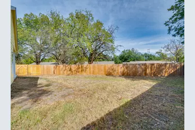 530 Maple Street, Commerce, TX 75428 - Photo 25