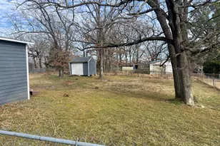 1030 Oak Dr, Denison, TX 75020 - Photo 21