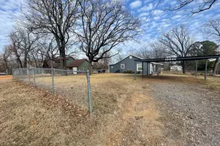 1030 Oak Dr, Denison, TX 75020 - Photo 3