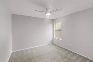 5968 Waterford Dr, Grand Prairie, TX 75052 - Photo 5