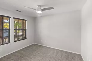 5968 Waterford Dr, Grand Prairie, TX 75052 - Photo 3