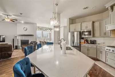 4301 Meadow Hawk Drive, Arlington, TX 76005 - Photo 11