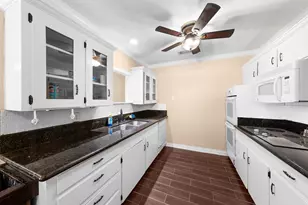 1075 Oak Ridge Dr, Oak Ridge, TX 75160 - Photo 13