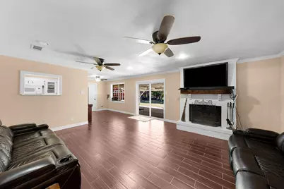 1075 Oak Ridge Drive, Oak Ridge, TX 75160 - Photo 17