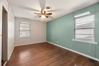 5208 Nadine Drive, Haltom City, TX 76117 - Photo 17