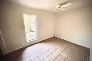 5728 Bonner, Haltom City, TX 76148 - Photo 9