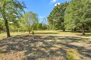 3136 Woodglen Dr, Commerce, TX 75428 - Photo 27