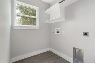 724 W Walker St, Denison, TX 75020 - Photo 11