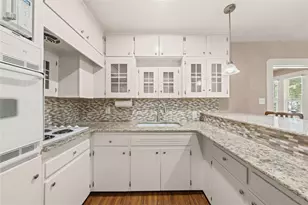 919 N 11th St, Temple, TX 76501 - Photo 11