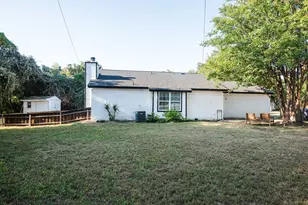 7324 Hyde Ct, Fort Worth, TX 76112 - Photo 3