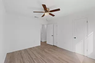 4540 Western Oaks Dr, Dallas, TX 75211 - Photo 15