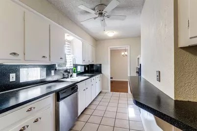 8060 Woodhue Road, Dallas, TX 75228 - Photo 15