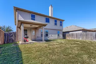 821 Glenndon Dr, Fort Worth, TX 76120 - Photo 31