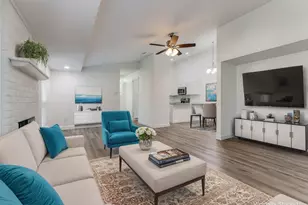 4206 Spring Meadow Ln, Flower Mound, TX 75028 - Photo 3