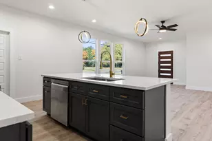 150 Bandera Cir, Payne Springs, TX 75156 - Photo 11