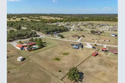 206 E Arbor Court, Springtown, TX 76082 - Photo 33