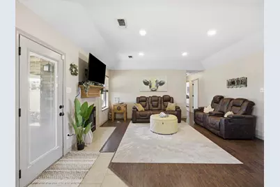 206 E Arbor Court, Springtown, TX 76082 - Photo 7