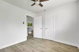 1507 E Lovers Ln, Arlington, TX 76010 - Photo 15