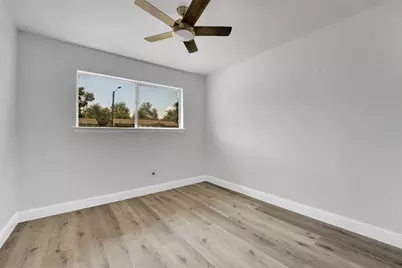 1507 E Lovers Lane, Arlington, TX 76010 - Photo 13