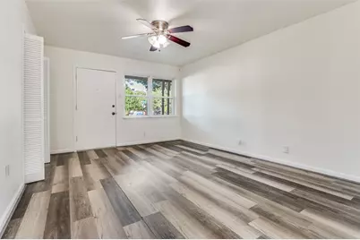 803 Clover Park Drive, Arlington, TX 76013 - Photo 5