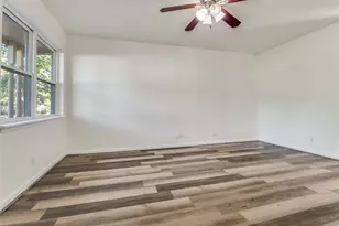 803 Clover Park Dr, Arlington, TX 76013 - Photo 15