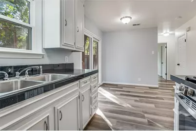 803 Clover Park Drive, Arlington, TX 76013 - Photo 13