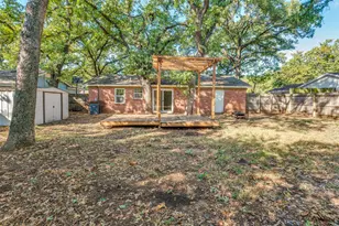 803 Clover Park Dr, Arlington, TX 76013 - Photo 21