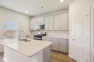 2125 Dunbar Dr, Sherman, TX 75092 - Photo 3