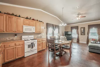 307 E Vernon Street, Decatur, TX 76234 - Photo 13