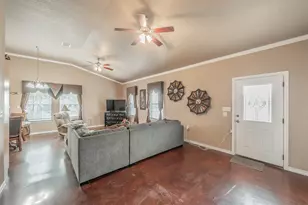 307 E Vernon St, Decatur, TX 76234 - Photo 9