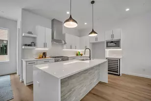 1525 Pecos, Dallas, TX 75204 - Photo 11