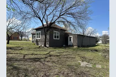 801 E Gentry, Hamilton, TX 76531 - Photo 3