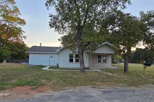 407 Pecan St, Clyde, TX 79510 - Photo 3