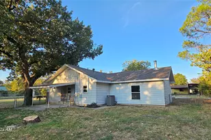 407 Pecan St, Clyde, TX 79510 - Photo 35