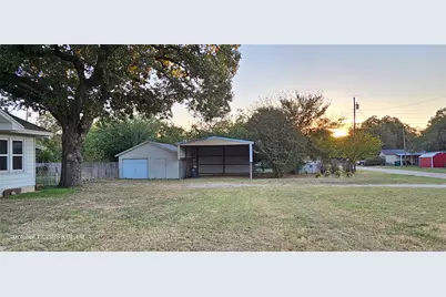 407 Pecan Street, Clyde, TX 79510 - Photo 37