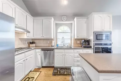 8001 Saint Fillans Lane, Rowlett, TX 75089 - Photo 3