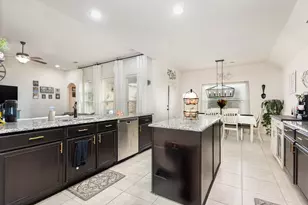 528 Meadow Springs Dr, Glenn Heights, TX 75154 - Photo 5