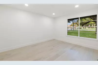 12151 Crestline Avenue, Dallas, TX 75244 - Photo 23