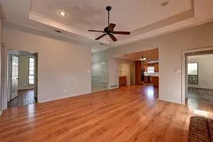 8208 Willow Glen Ct, Fort Worth, TX 76134 - Photo 5