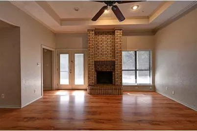 8208 Willow Glen Court, Fort Worth, TX 76134 - Photo 7