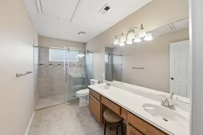 1109 Holly Drive, Carrollton, TX 75010 - Photo 27